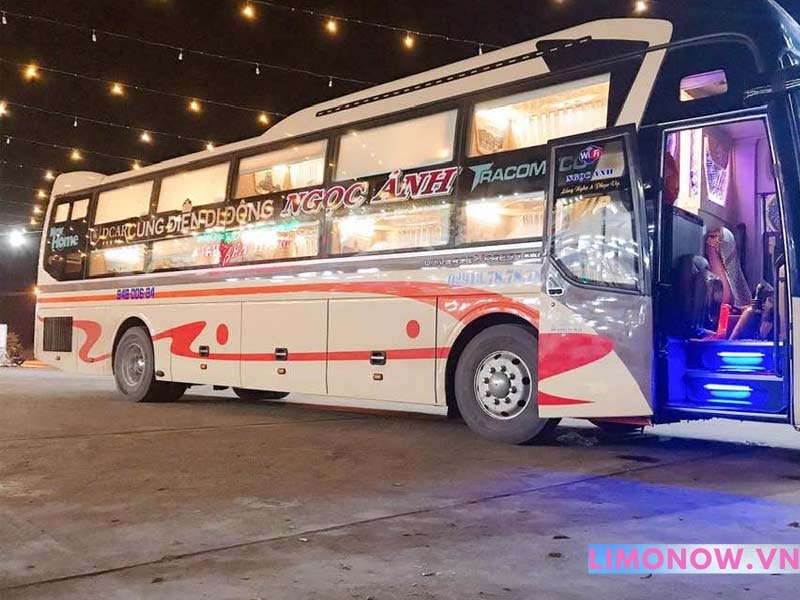 1. Nhà xe hiệu limousine ngọc ánh