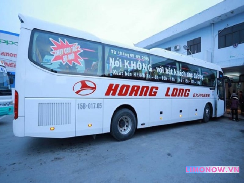 Nhà xe hoàng long