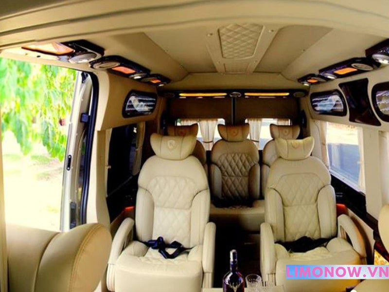 8. Nhà xe hav limousine