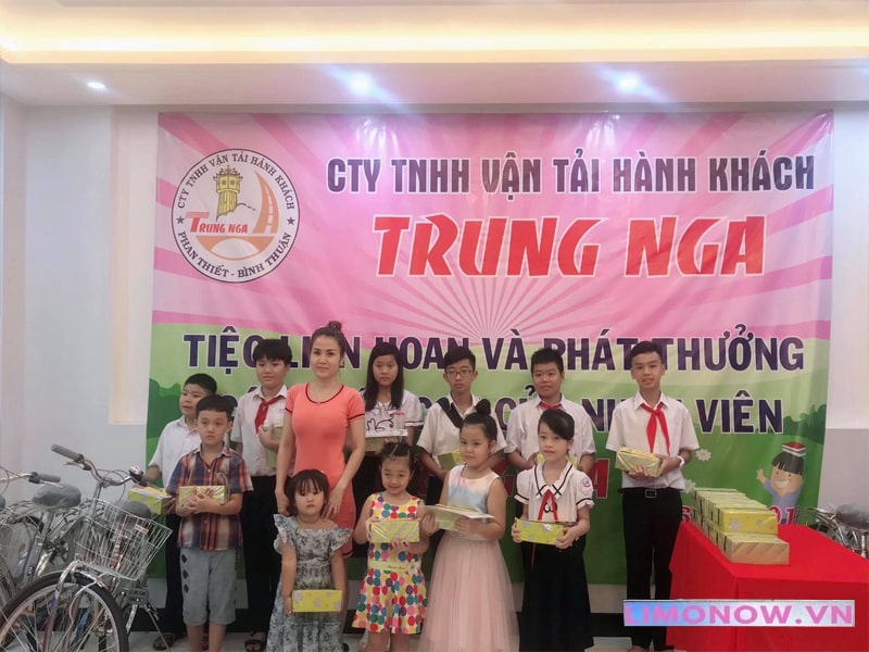 Hình ảnh nhà xe trung nga