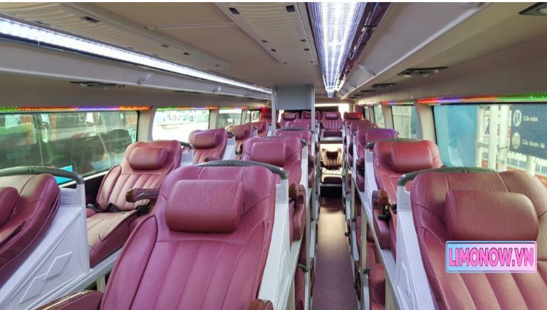 Xe khách limousine giường nằm chất lượng cao Happy Bảo Ngọc tại trạm dừng nghỉ Minh Phát 2 về đêm
