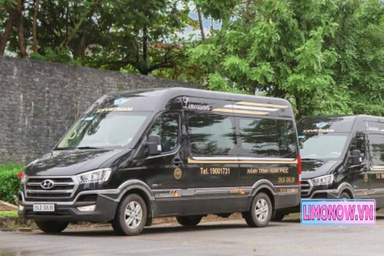 Xe limousine đen Limovn Việt Nam chất lượng cao cho tuyến Huế Quảng Ngãi, xe giường nằm cao cấp.