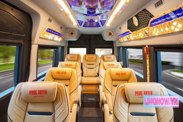 Nội thất xe limousine Phúc Xuyên sang trọng