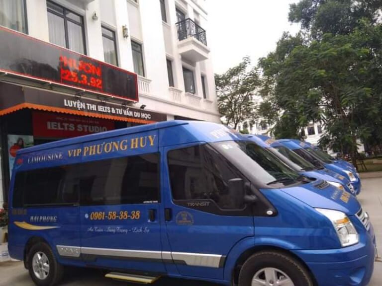Nội thất xe limousine giường nằm Hà Nội Quy Nhơn sang trọng, ghế bọc da tiện nghi