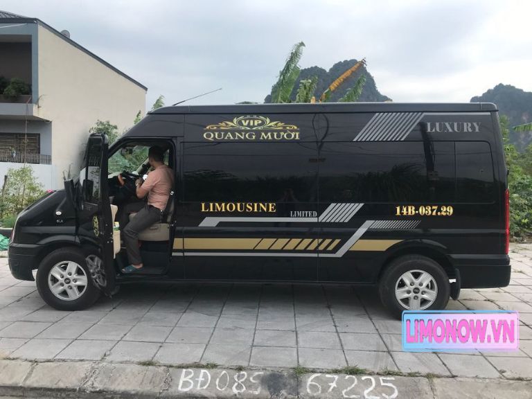 Xe limousine VIP Quang Mười sẵn sàng phục vụ