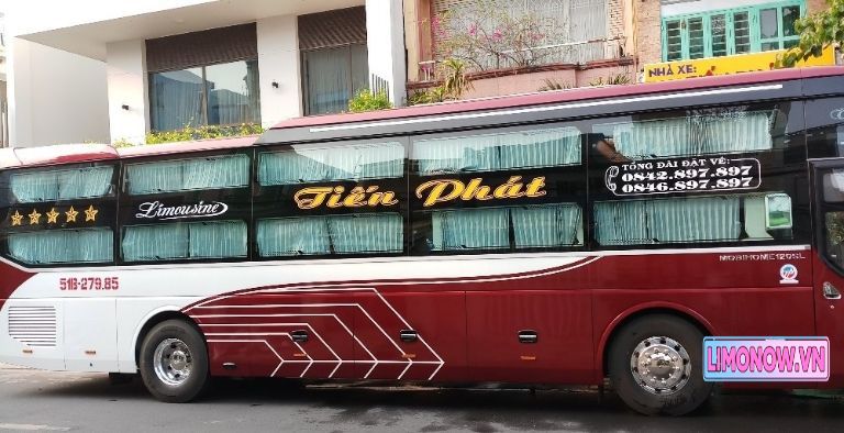 Đội xe limousine Hyundai Solati đen của Bình Minh Limousine