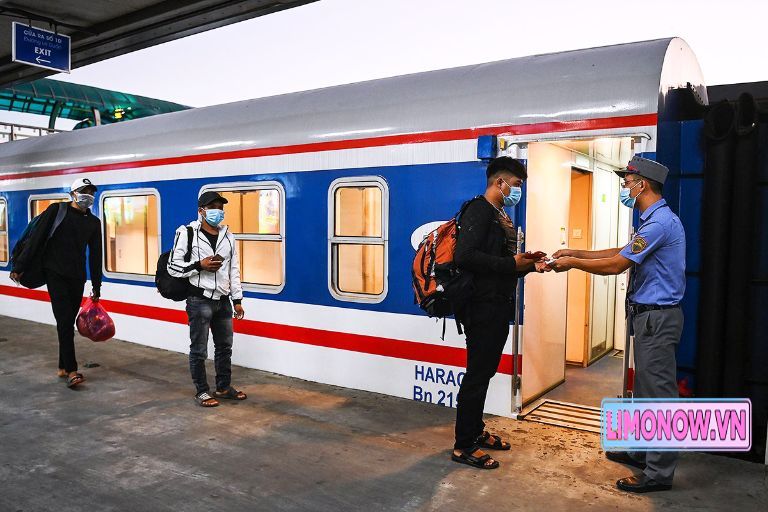 Nội thất sang trọng của xe Minh Anh limousine tuyến Hà Nội – Thái Nguyên