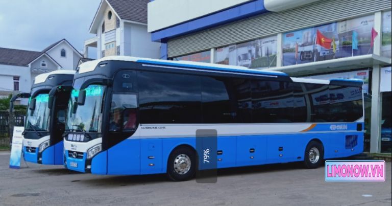 Hình ảnh xe limousine hạng sang cho dịch vụ vận chuyển hành khách