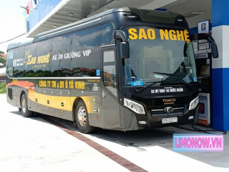 Nội thất xe limousine Quốc Hoàng đi Đồng Tháp với ghế da sang trọng và tiện nghi cao cấp