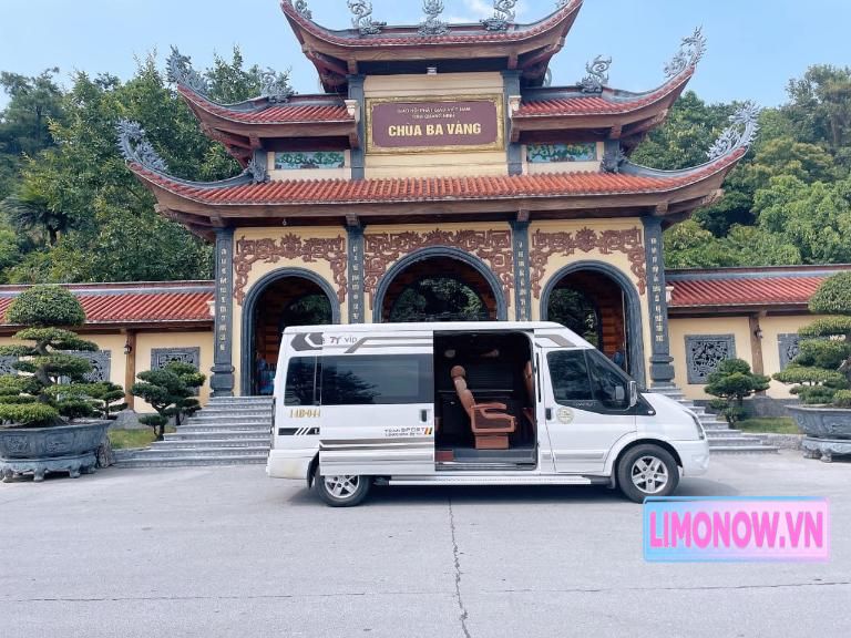 Nội thất sang trọng của xe khách Nhà xe Hải Âu với ghế da cao cấp và tiện nghi hiện đại