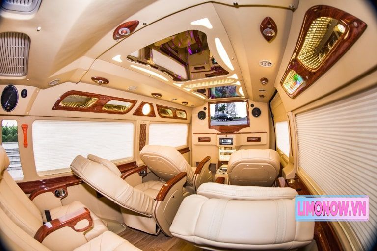 Nội thất xe limousine sang trọng tuyến Hà Nội Hải Phòng
