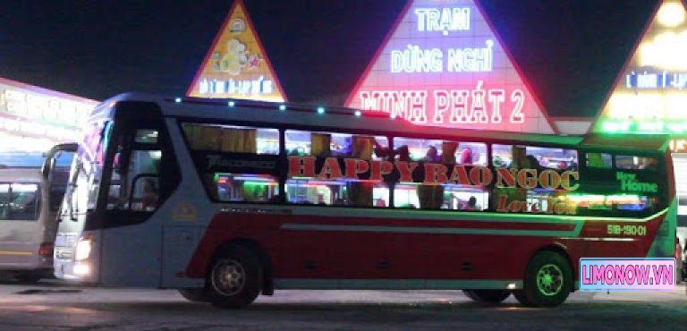 Nội thất xe limousine sang trọng với ghế da cao cấp